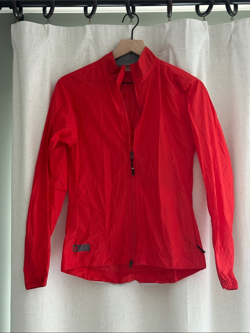 Pearl Izumi Women’s Small Coral Cycling Windbreaker Jacket
